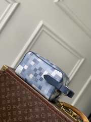 Uubags Louis Vuitton M28845 Small Dopp Kit D16 In Denim Blue 23x13x12cm - 2