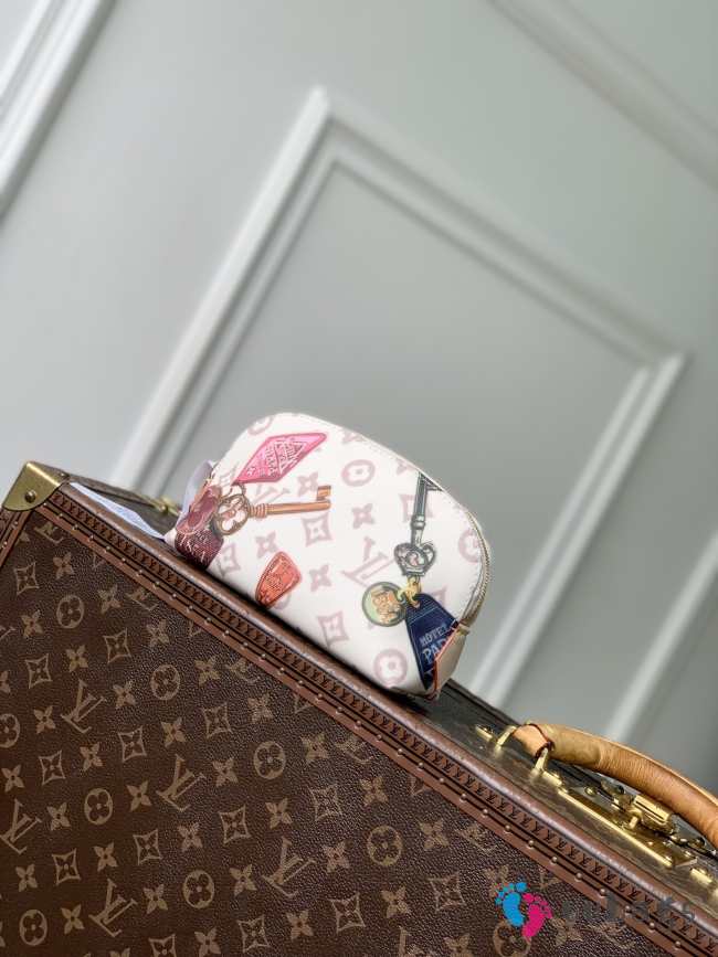 Uubags Louis Vuitton M28956 Pochette Cosmétique PM Monogram Dune Linen-and-cotton Coated Canvas 19x12x6cm - 1
