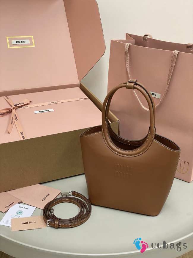 Uubags Miu Miu Ivy Leather Handbag In Caramel 19x17x8cm - 1