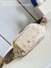 Uubags Louis Vuitton M29274 Rush Bumbag In Sand beige 30x15x8cm - 1
