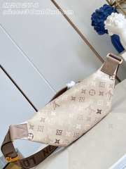 Uubags Louis Vuitton M29274 Rush Bumbag In Sand beige 30x15x8cm - 3