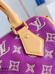 Uubags Louis Vuitton M28088 Speedy P9 Bandoulière 20 Bag In Golden Lotus Purple Calfskin 22x14x17.5cm - 2