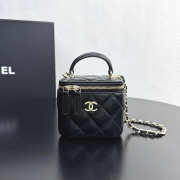 Uubags Chanel Mini Lambskin Top Handle Vanity Case With Chain Gold-Tone Metal 11x7x9cm - 1
