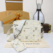 Uubags Louis Vuitton M28854 Trio Messenger Bag In Ecru White 25x18.5x7cm - 1