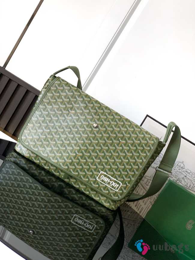 Uubags Goyard Capetien messenger MM bag in light green 26x13x39cm - 1