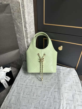 Uubags Chanel AS6132 small shopping bag calfskin and gold-plated metal in green mint 27.5x21x10cm