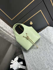 Uubags Chanel AS6132 small shopping bag calfskin and gold-plated metal in green mint 27.5x21x10cm - 4