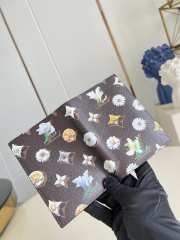 Uubags Louis Vuitton M27548 Passport Holder Brown Monogram Flowers Canvas Material 10x14x2.5cm - 2