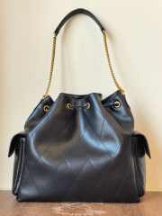 Uubags Tory Burch Charlie quilted drawstring shoulder bag in black 30x31x12.5cm - 5