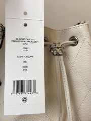 Uubags Tory Burch Small Charlie quilted drawstring shoulder bag in white 23.5x23x10.2cm - 6