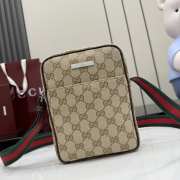 Uubags Gucci Tag small crossbody bag in sand and brown GG canvas 14x20x4cm  - 1