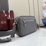 Uubags Gucci GG Emblem small crossbody bag in grey GG leather 23x14.5x6cm - 6