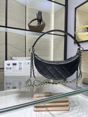 New Arrivals 2026 Chanel clutch with chain lambskin & gold-tone metal in black 15x22x6cm - 2