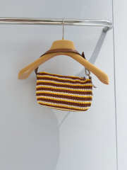 Uubags Miu Miu 5NE841 Crochet Pouch In Cognac/Yellow 14x18.5x10cm - 5