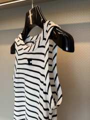 Uubags Celine triomphe tank top in striped silk jersey off white/ black - 4