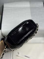 Uubags Chanel mini bowling bag, shiny crumpled calfskin & gold-tone metal 13x18x8cm - 5