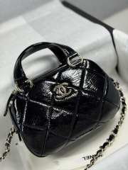 Uubags Chanel mini bowling bag, shiny crumpled calfskin & gold-tone metal 13x18x8cm - 2