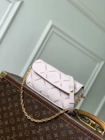 Uubags Louis Vuitton M29502 Ivy Bag In Light Bliss Couture Cream Cowhide 23.5x12x4.3cm