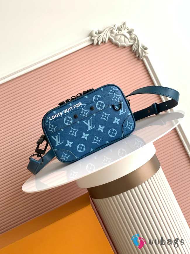 Uubags Louis Vuitton M82542 Alpha Wearable Wallet In Navy Blue 18.5x11x6.5cm - 1