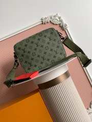 Uubags Louis Vuitton Trio Messenger Bag Khaki Green/ Vermilion 25x18.5x7cm - 3