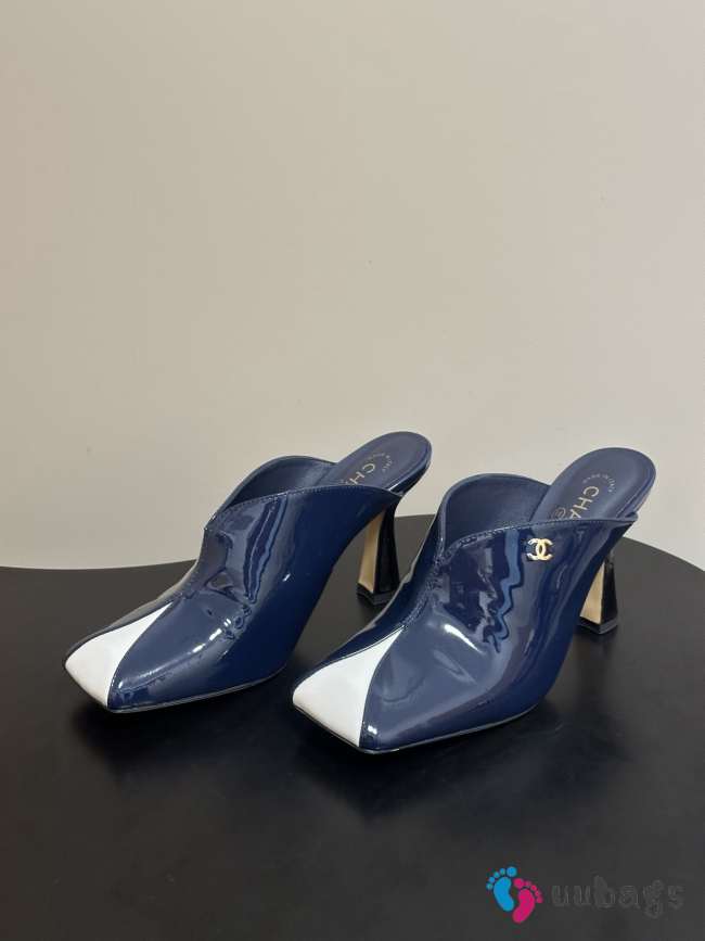 Uubags Chanrel Two-Tone Pointed Toe Mule Pumps In Blue/White 9cm - 1