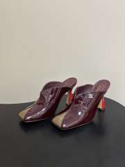 Uubags Chanrel Two-Tone Pointed Toe Mule Pumps In Burgundy/Beige 9cm - 2