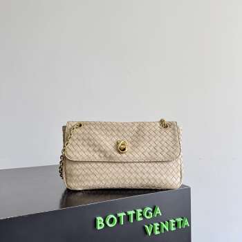 Uubags Bottega Veneta Madison Bag In Ecru Intrecciato Leather 27x16x6cm