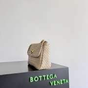 Uubags Bottega Veneta Madison Bag In Ecru Intrecciato Leather 27x16x6cm - 6
