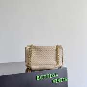 Uubags Bottega Veneta Madison Bag In Ecru Intrecciato Leather 27x16x6cm - 4