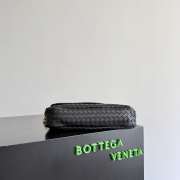 Uubags Bottega Veneta Madison Bag In Black Intrecciato Leather 27x16x6cm - 5