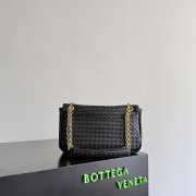 Uubags Bottega Veneta Madison Bag In Black Intrecciato Leather 27x16x6cm - 4