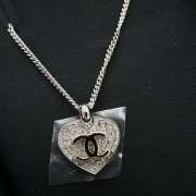 Uubags Chanel 26P heart-shaped rhinestone necklace - 4