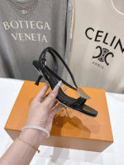 Uubags Louis Vuitton 1AK4FT Treasure Sandal In Noir 5.5cm - 5