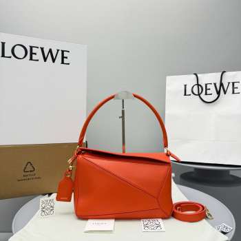Uubags Loewe medium featherlight Puzzle bag in deep saffron nappa lambskin 29x19.5x12cm