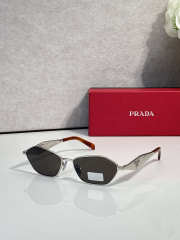 Uubags Prada SPRD51 Sunglasses with Prada logo - 3