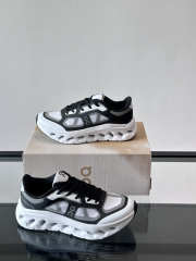 Uubags On Running Cloudtilt Remix In Black & Ivory - 5