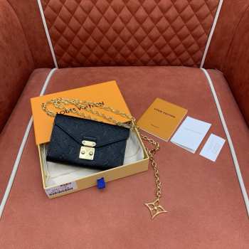 Uubags Louis Vuitton M4717Z Metis Belt With Small Pouch In Black Leather 13.5x8cm