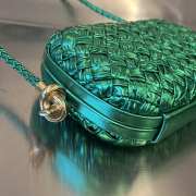 Uubags Bottega Veneta Knot-on-strap handbag in glossy green intreccio leather 19x12x5cm - 5