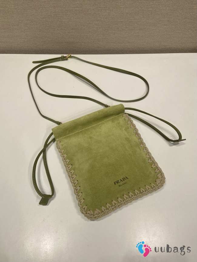 Uubags Prada suede smartphone case in agave 22x17.5cm - 1