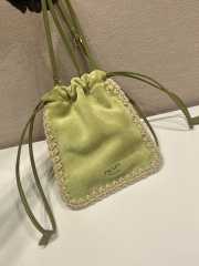 Uubags Prada suede smartphone case in agave 22x17.5cm - 4