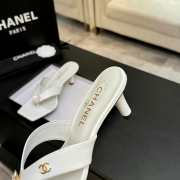 Uubags Chanel White Calfskin Leather Camellia Heel Mules 5.5cm - 2