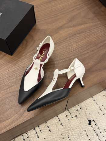 Uubags Chanel Mary Janes Lambskin In White & Black 5cm