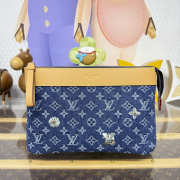 Uubags Louis Vuitton M27559 Pochette Voyage Souple Bag In Blue Monogram Denim Flowers Material 30x21x7.5cm - 1