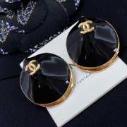 Uubags Chanel Stud Earrings Metal & Resin Golden  - 3