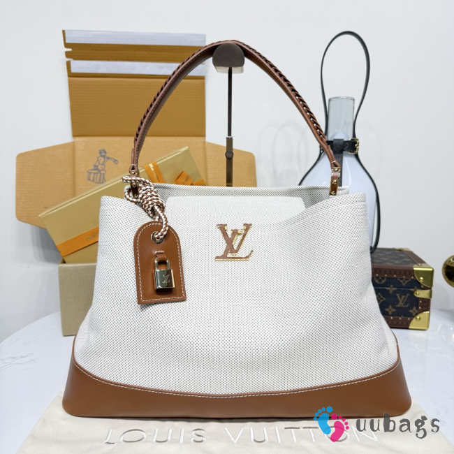 Uubags Louis Vuitton M28439 Capucines Weekender Bag In Tan Canvas And Cowhide Leather 43.5x15.5x16cm - 1