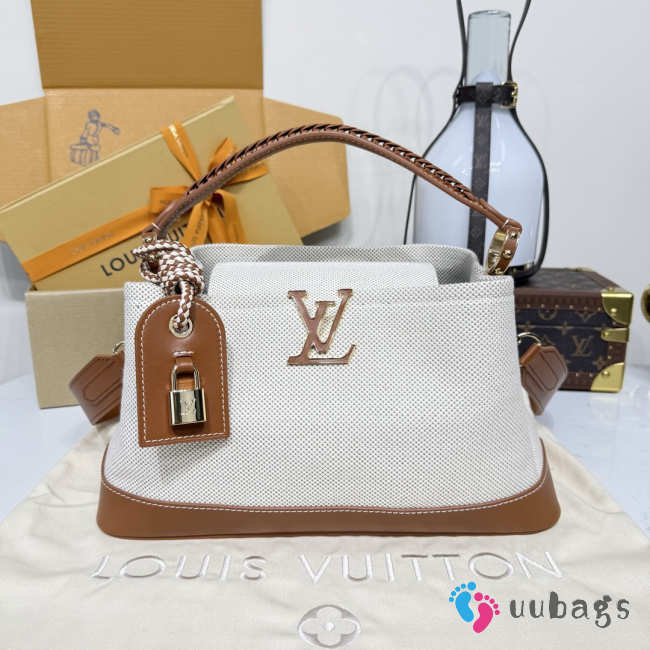 Uubags Louis Vuitton M28438 Capucines Weekender Bag In Tan Canvas And Cowhide Leather 37.5x15.5x24cm - 1