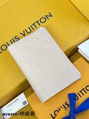 Uubags Louis Vuitton M28991 Passport Cover In Hazelnut Brown 10x14x2.5cm - 1