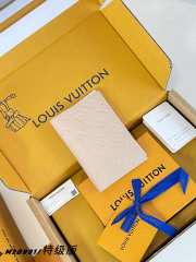 Uubags Louis Vuitton M28991 Passport Cover In Hazelnut Brown 10x14x2.5cm - 6