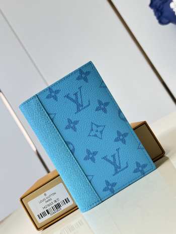 Uubags Louis Vuitton M27653 Passport Cover In Tropical Blue 10x14x2.5cm