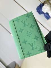 Uubags Louis Vuitton M27654 Passport Cover In Minty Green 10x14x2.5cm - 6
